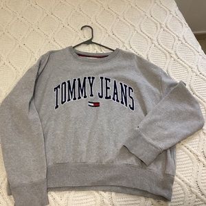 Cute Vintage Tommy Jeans Crew neck sweater